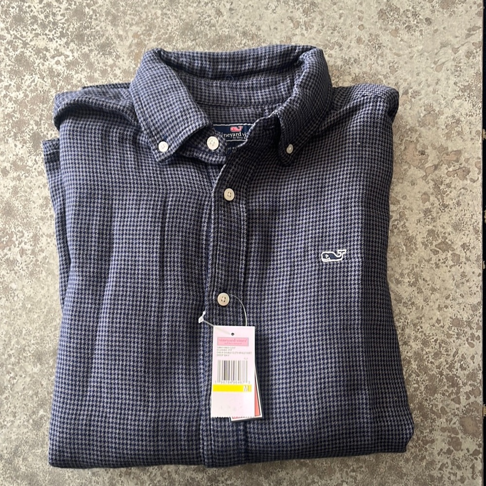 Men’s vinyard vines long sleeve button down size M